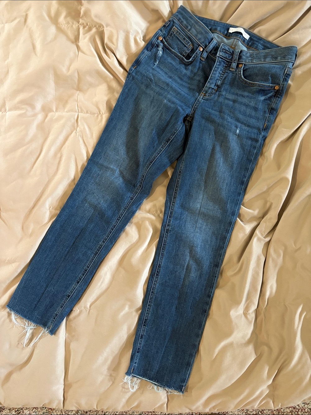 LC Lauren Conrad Medium Blue Stretch Skinny Jeans with Frayed Hem